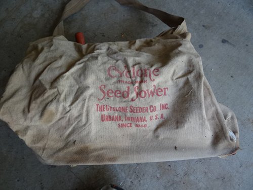 Property photo 76 - Personal Property Auction, Tractors, Dozer, Implements, Lawn & Garden, Tools, Antiques, Furniture & Household